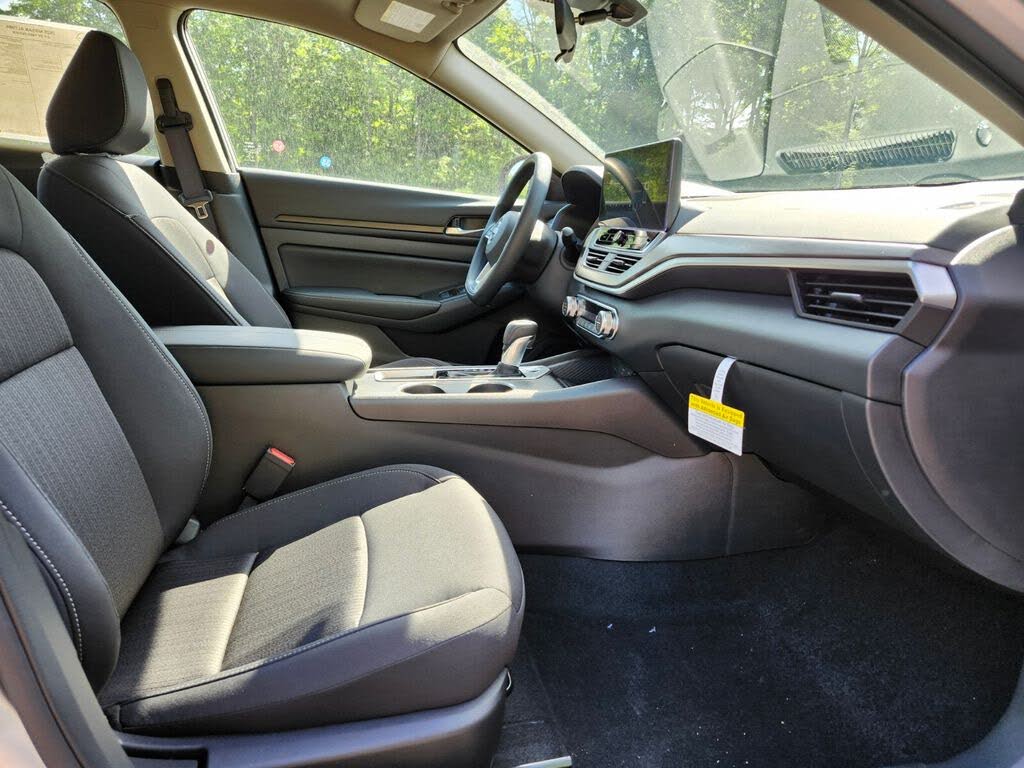 2025 Nissan Altima