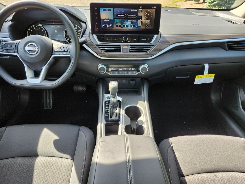 2025 Nissan Altima