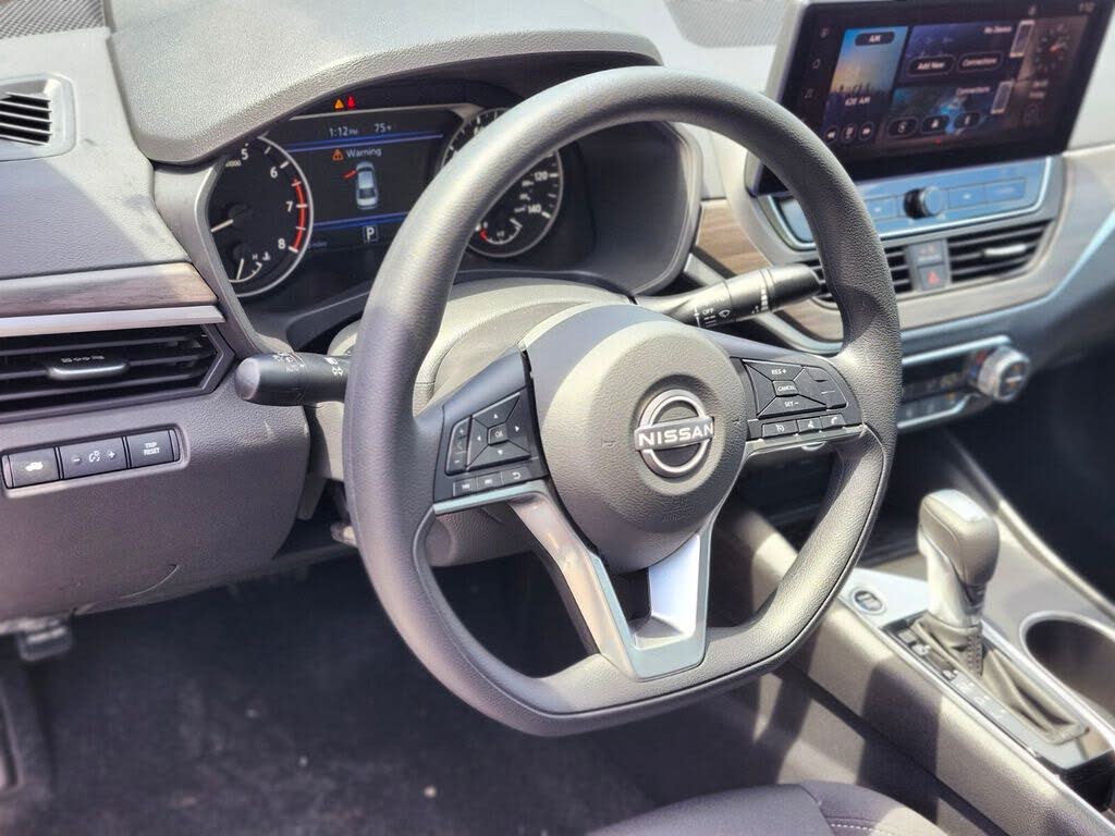 2025 Nissan Altima