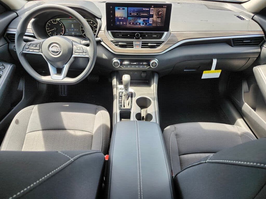 2025 Nissan Altima
