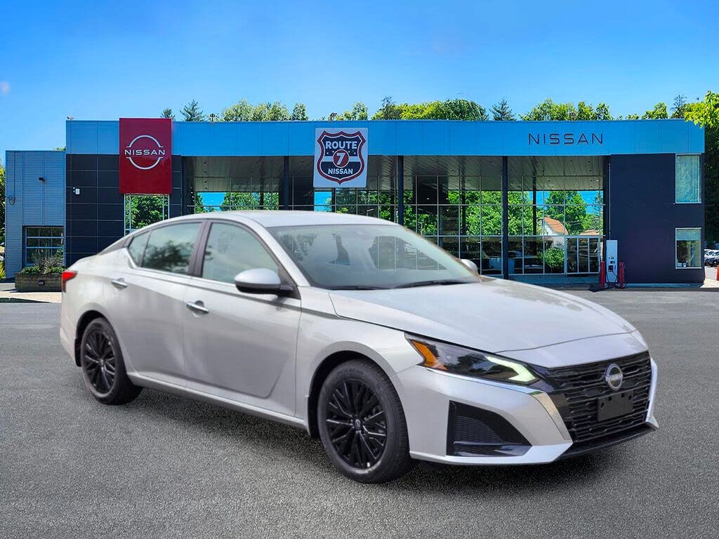 2025 Nissan Altima