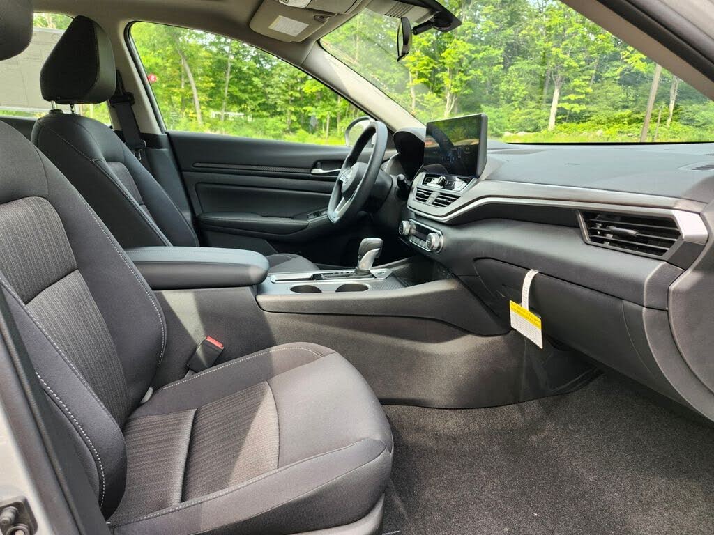 2025 Nissan Altima