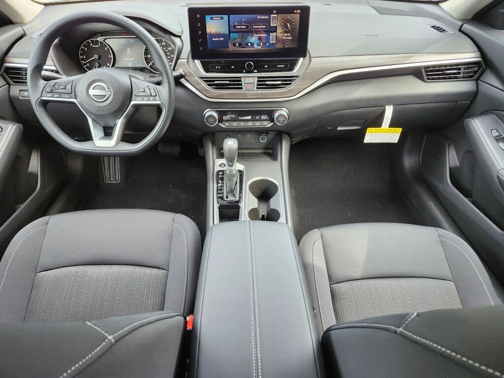 2025 Nissan Altima