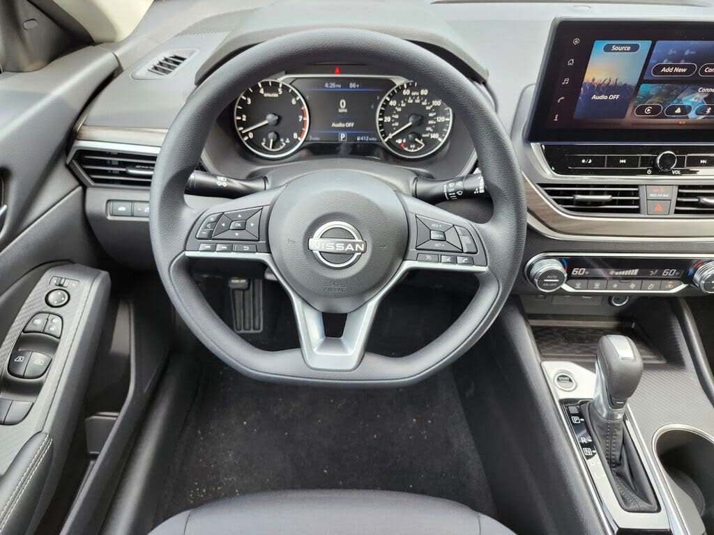 2025 Nissan Altima