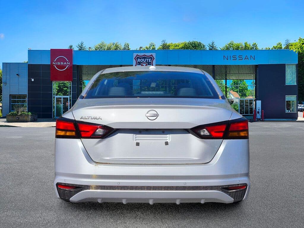 2025 Nissan Altima