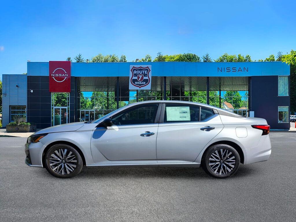 2025 Nissan Altima
