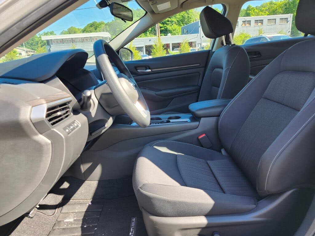 2025 Nissan Altima