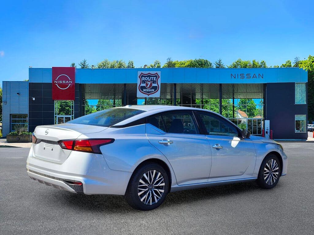 2025 Nissan Altima