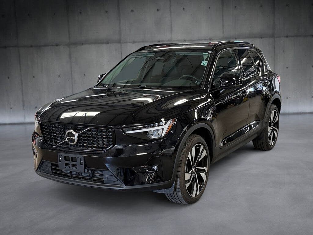 2025 Volvo Xc40