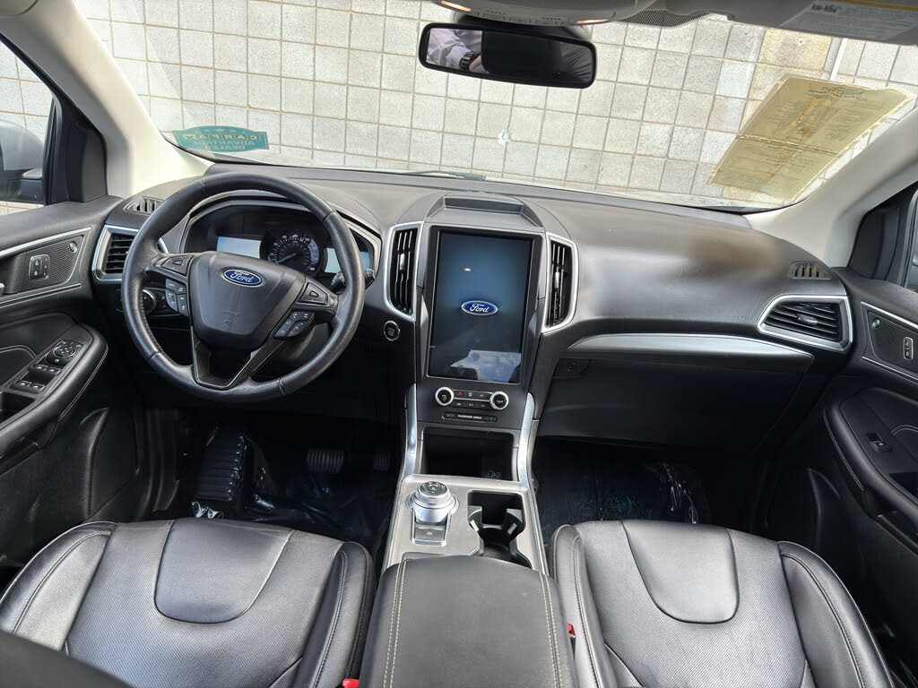 2022 Ford Edge