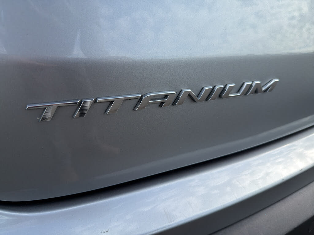 2022 Ford Edge