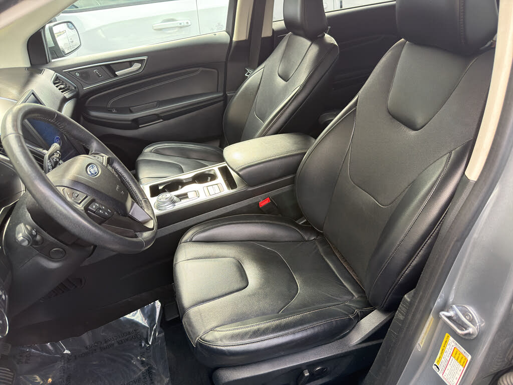 2022 Ford Edge