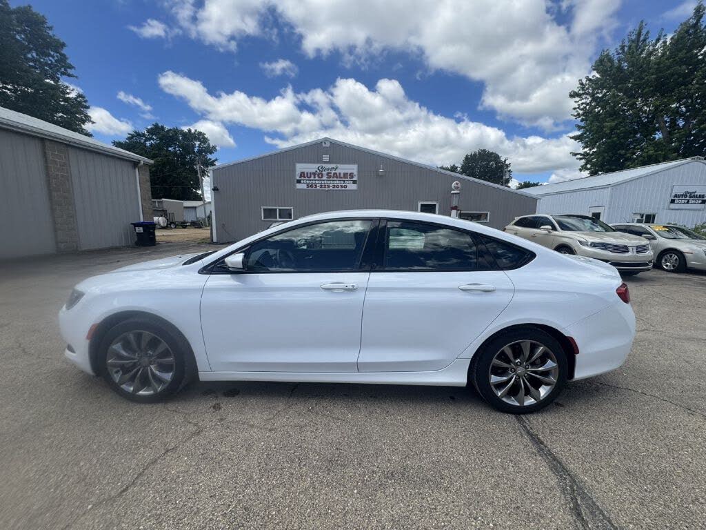 2015 Chrysler 200