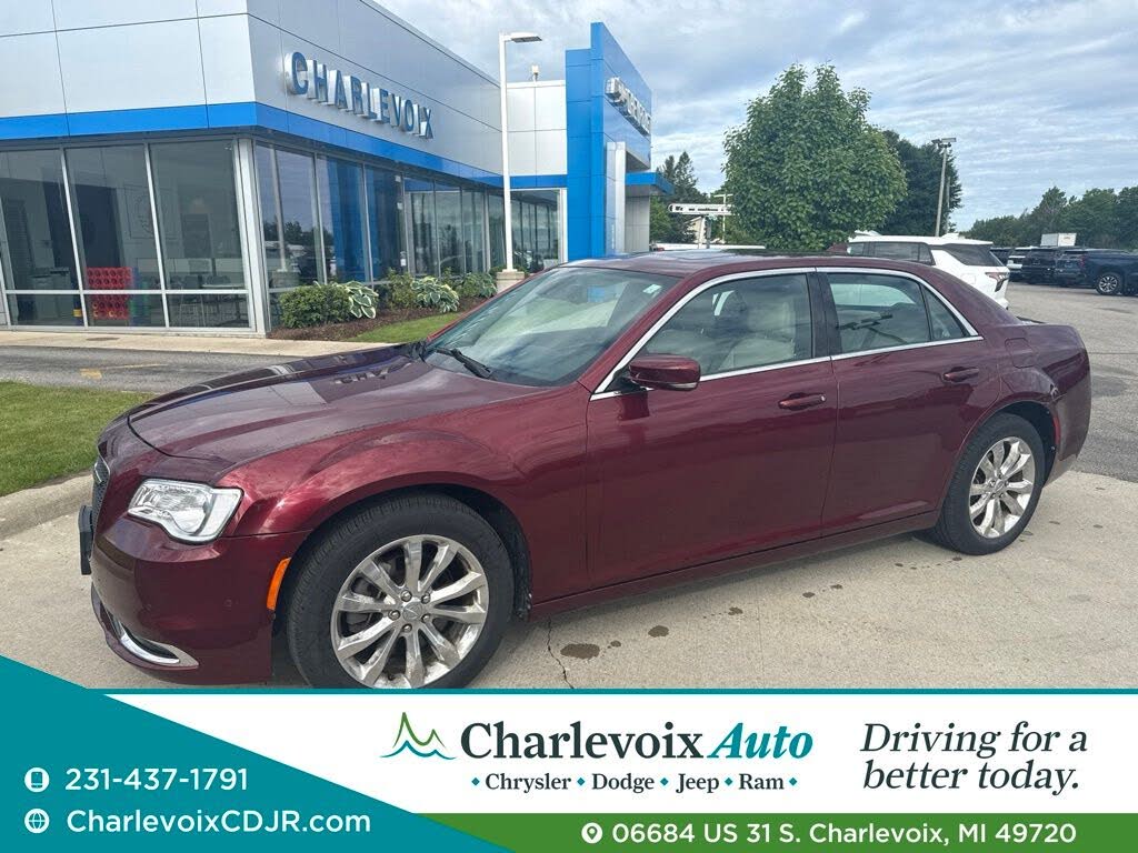 2017 Chrysler 300