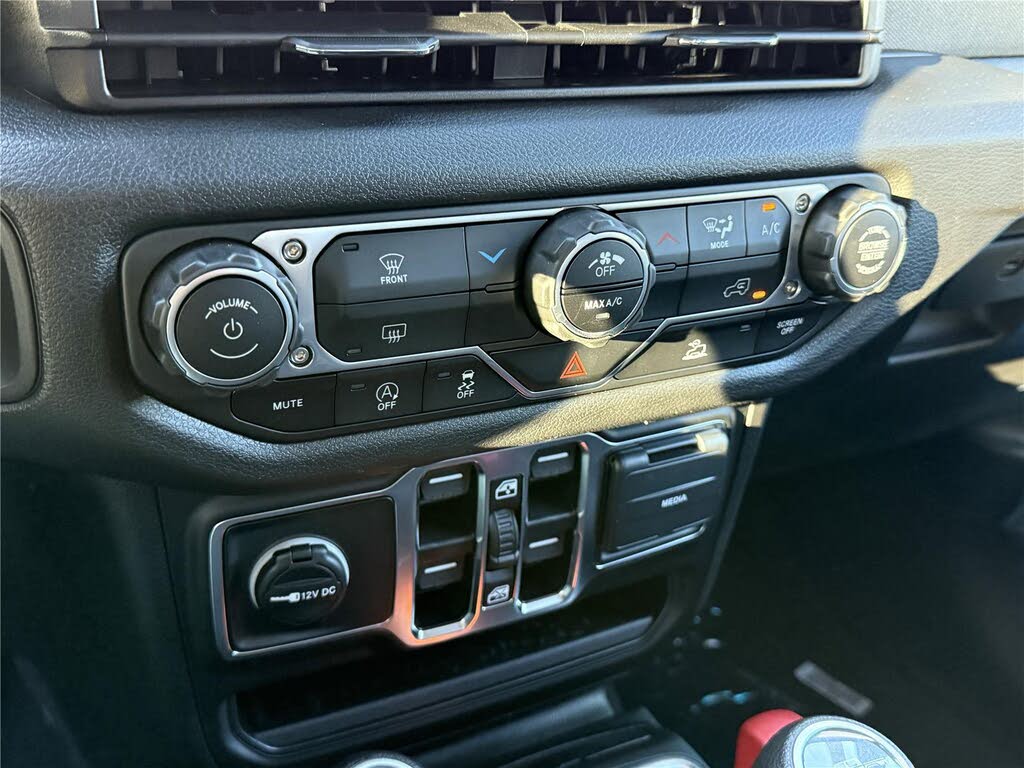 2025 Jeep Gladiator