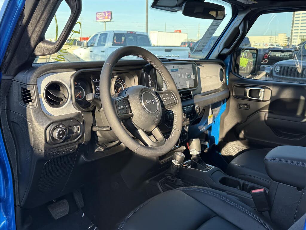 2025 Jeep Gladiator
