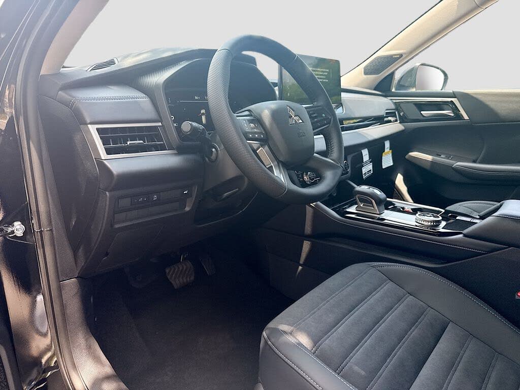 2026 Mitsubishi Outlander