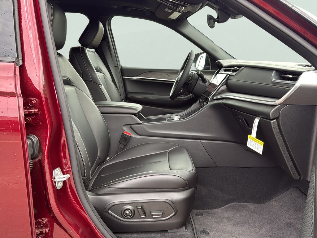 2025 Jeep Grand Cherokee L