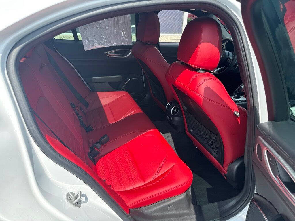 2022 Alfa Romeo Giulia