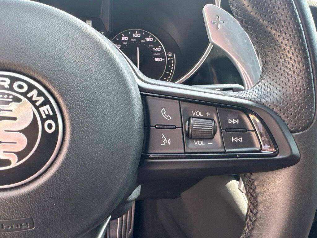 2022 Alfa Romeo Giulia
