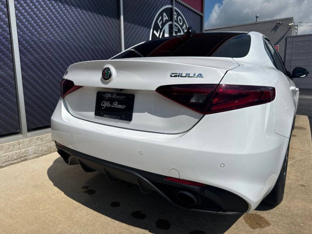 2022 Alfa Romeo Giulia