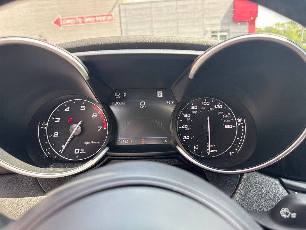 2022 Alfa Romeo Giulia