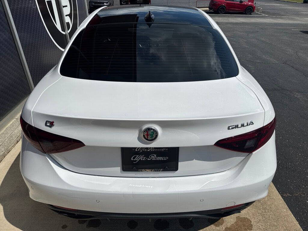 2022 Alfa Romeo Giulia