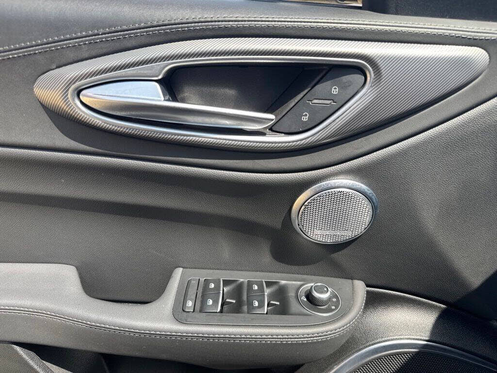 2022 Alfa Romeo Giulia