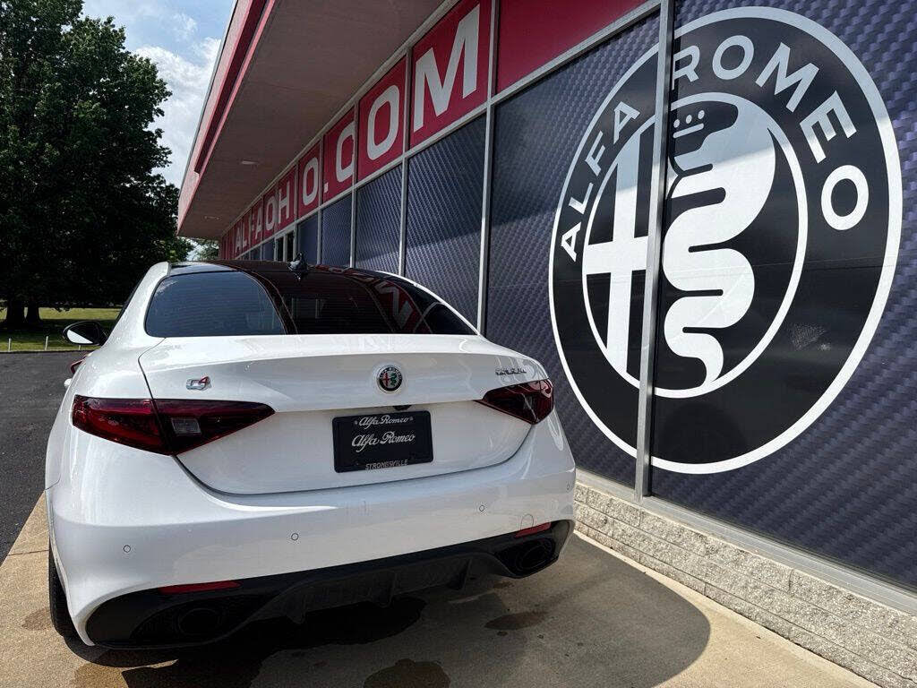 2022 Alfa Romeo Giulia