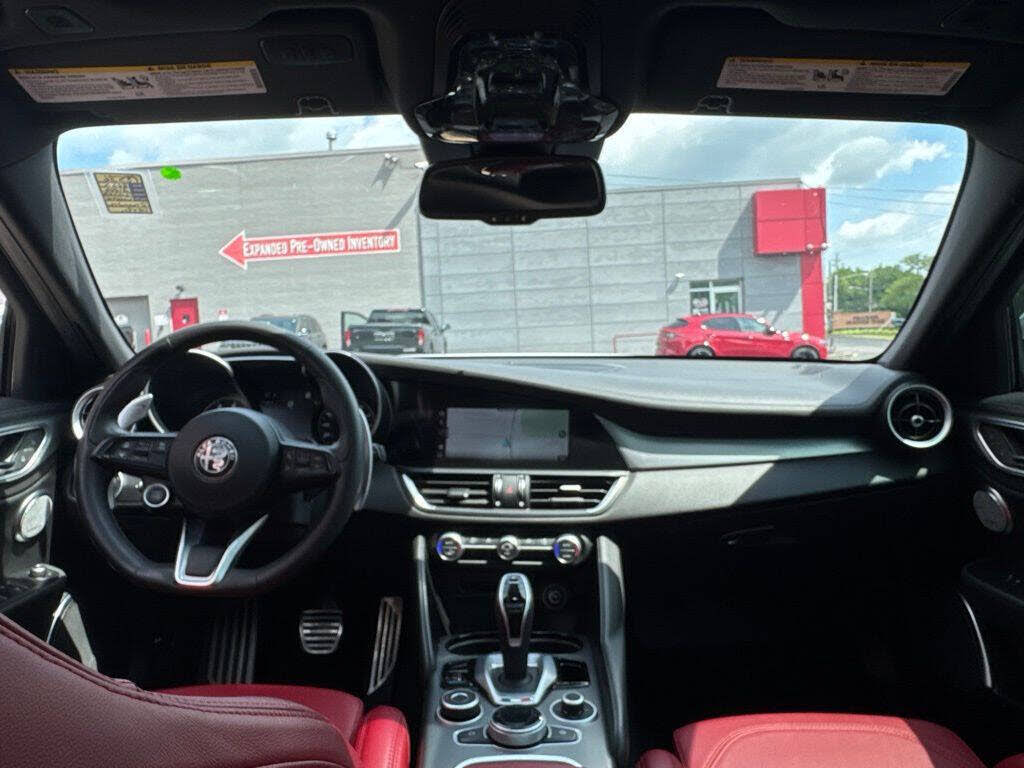 2022 Alfa Romeo Giulia