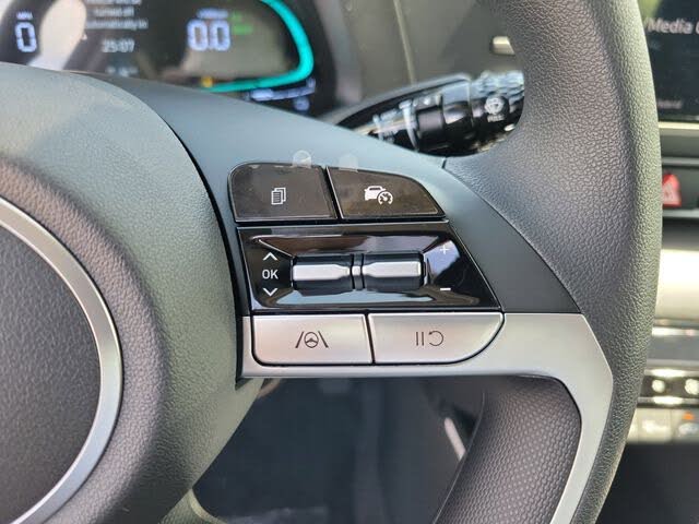 2025 Hyundai Elantra Hybrid