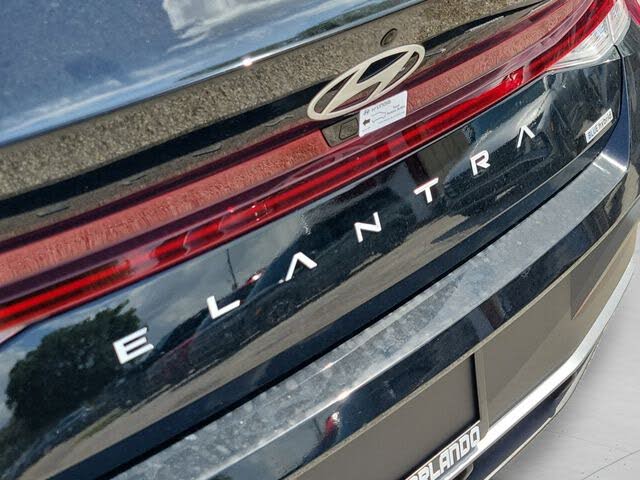 2025 Hyundai Elantra Hybrid