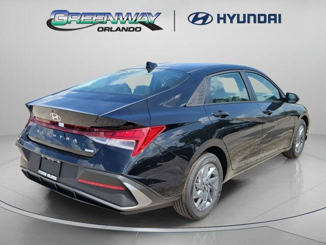 2025 Hyundai Elantra Hybrid
