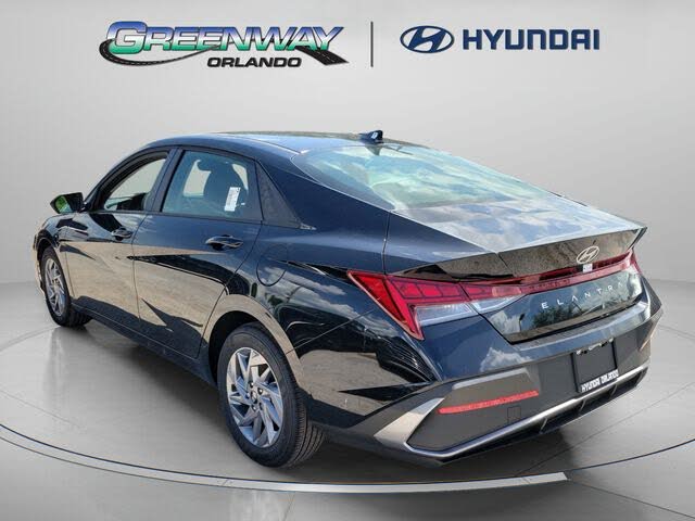 2025 Hyundai Elantra Hybrid