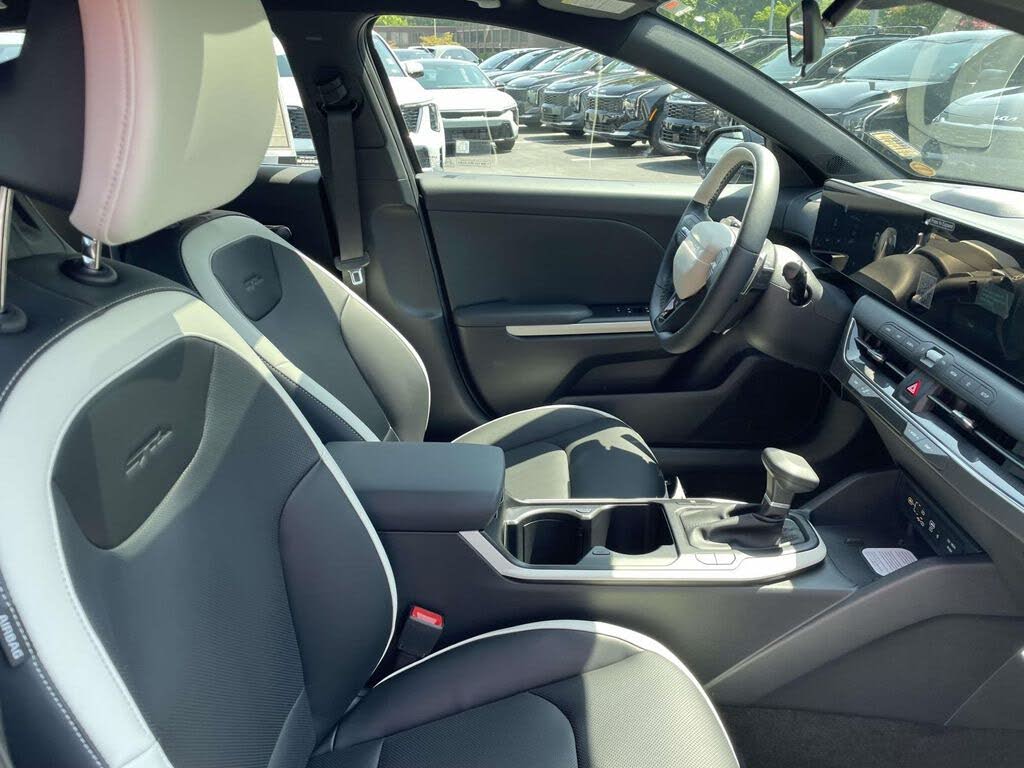 2026 Kia K4