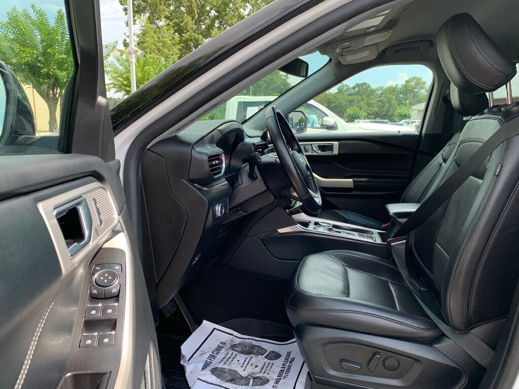2022 Ford Explorer