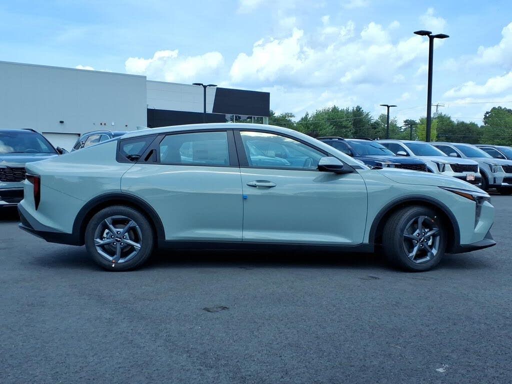 2026 Kia K4