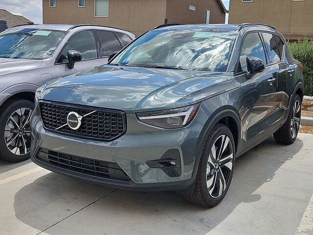 2026 Volvo XC40