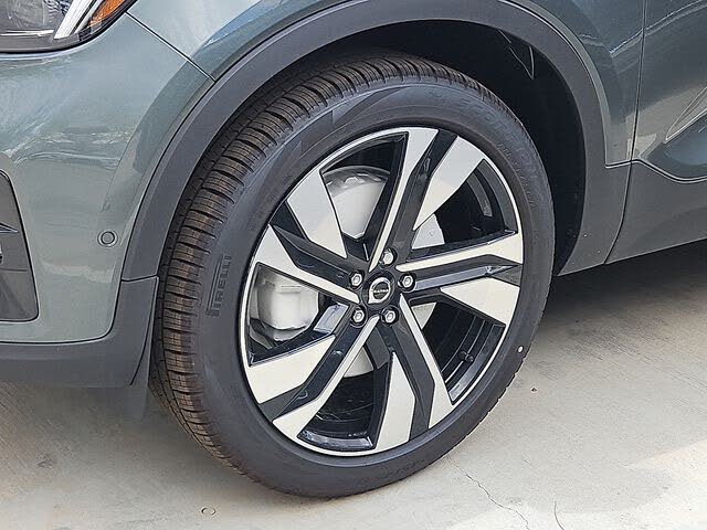 2026 Volvo XC40