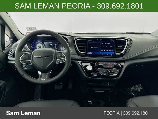 2026 Chrysler Pacifica