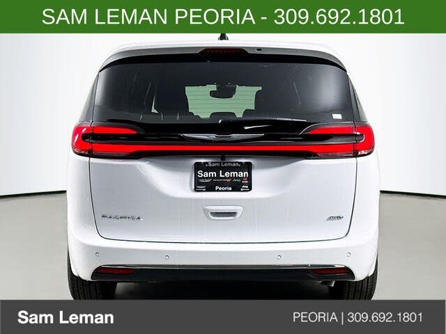 2026 Chrysler Pacifica