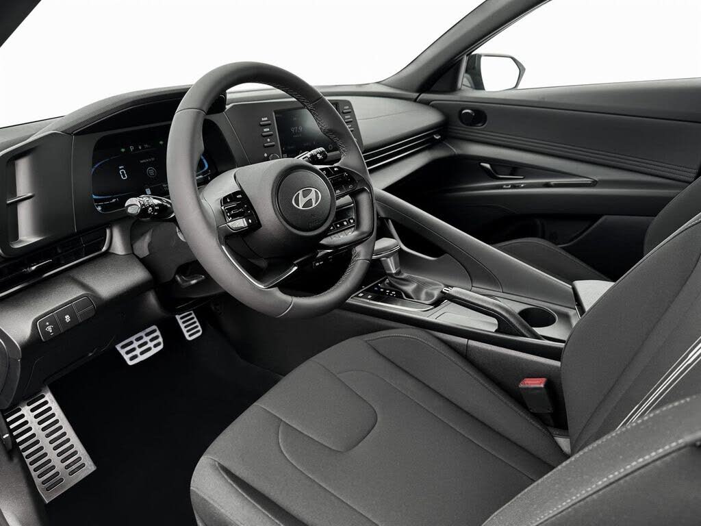 2025 Hyundai Elantra