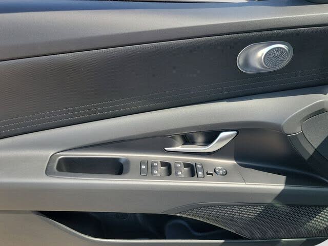 2025 Hyundai Elantra Hybrid
