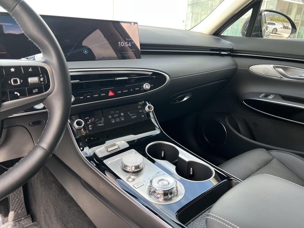 2026 Genesis GV70