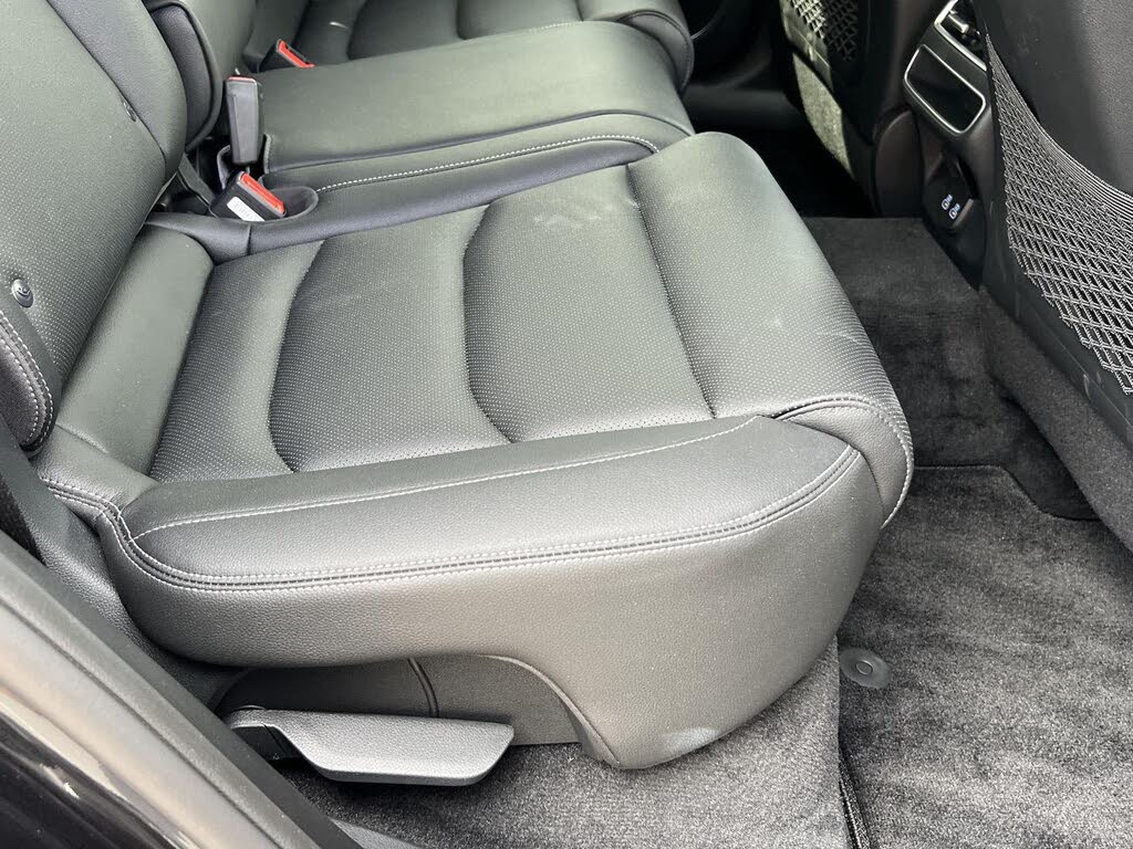 2026 Genesis GV70