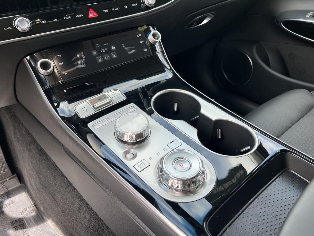2026 Genesis GV70