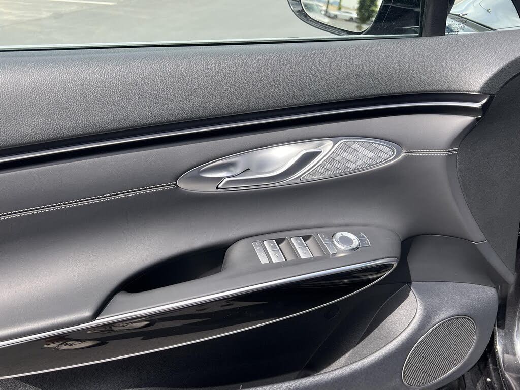 2026 Genesis GV70