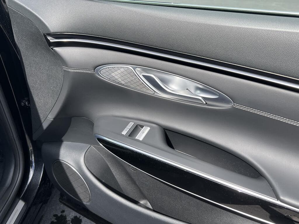 2026 Genesis GV70