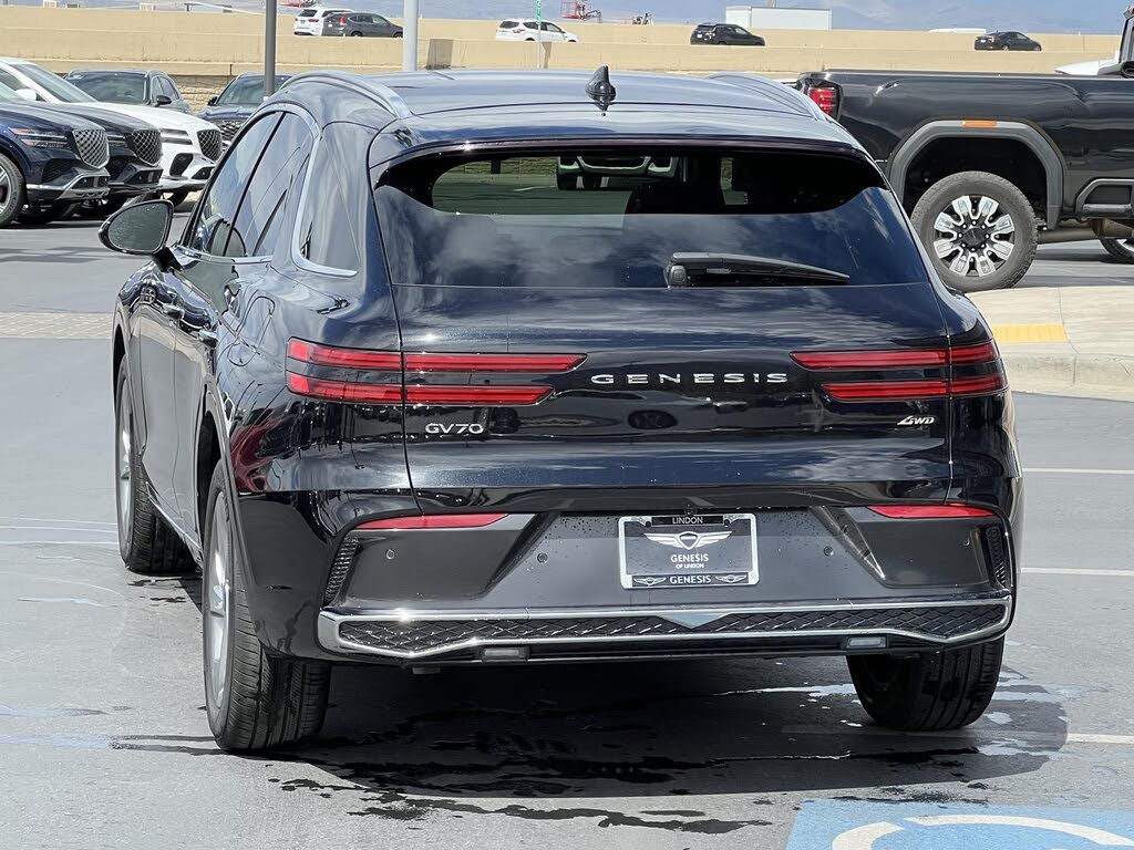2026 Genesis GV70