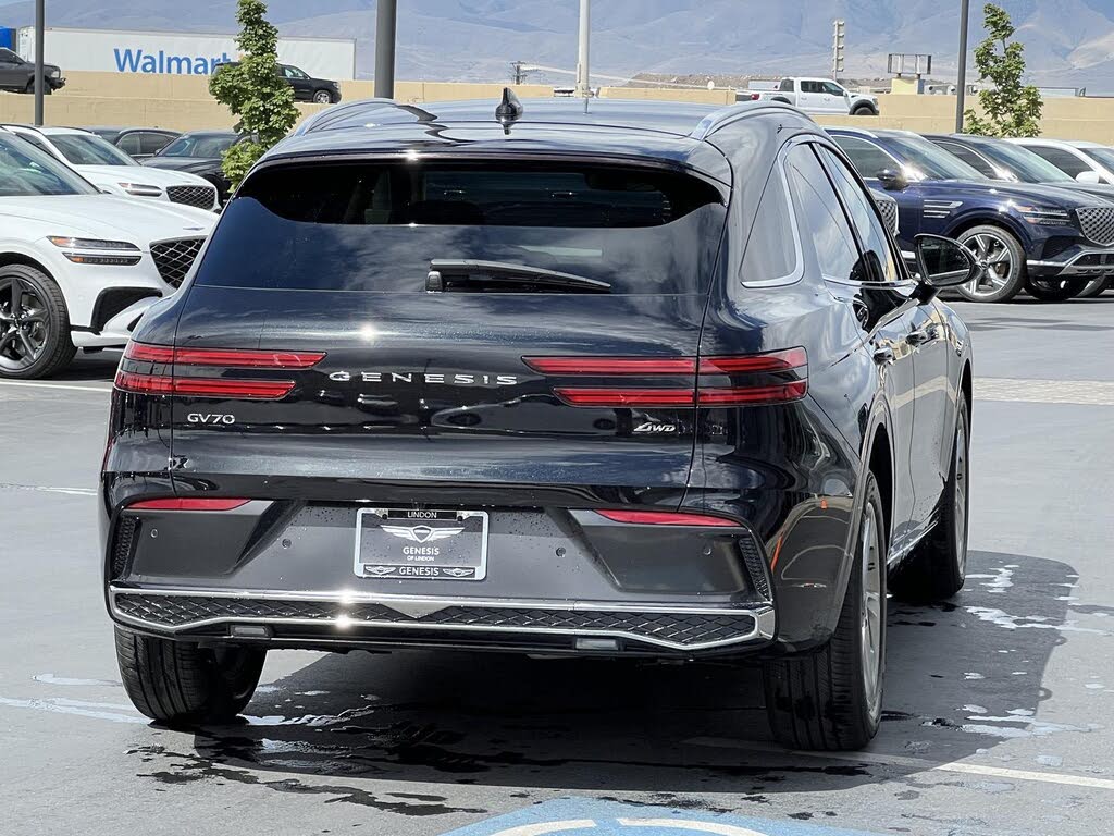 2026 Genesis GV70